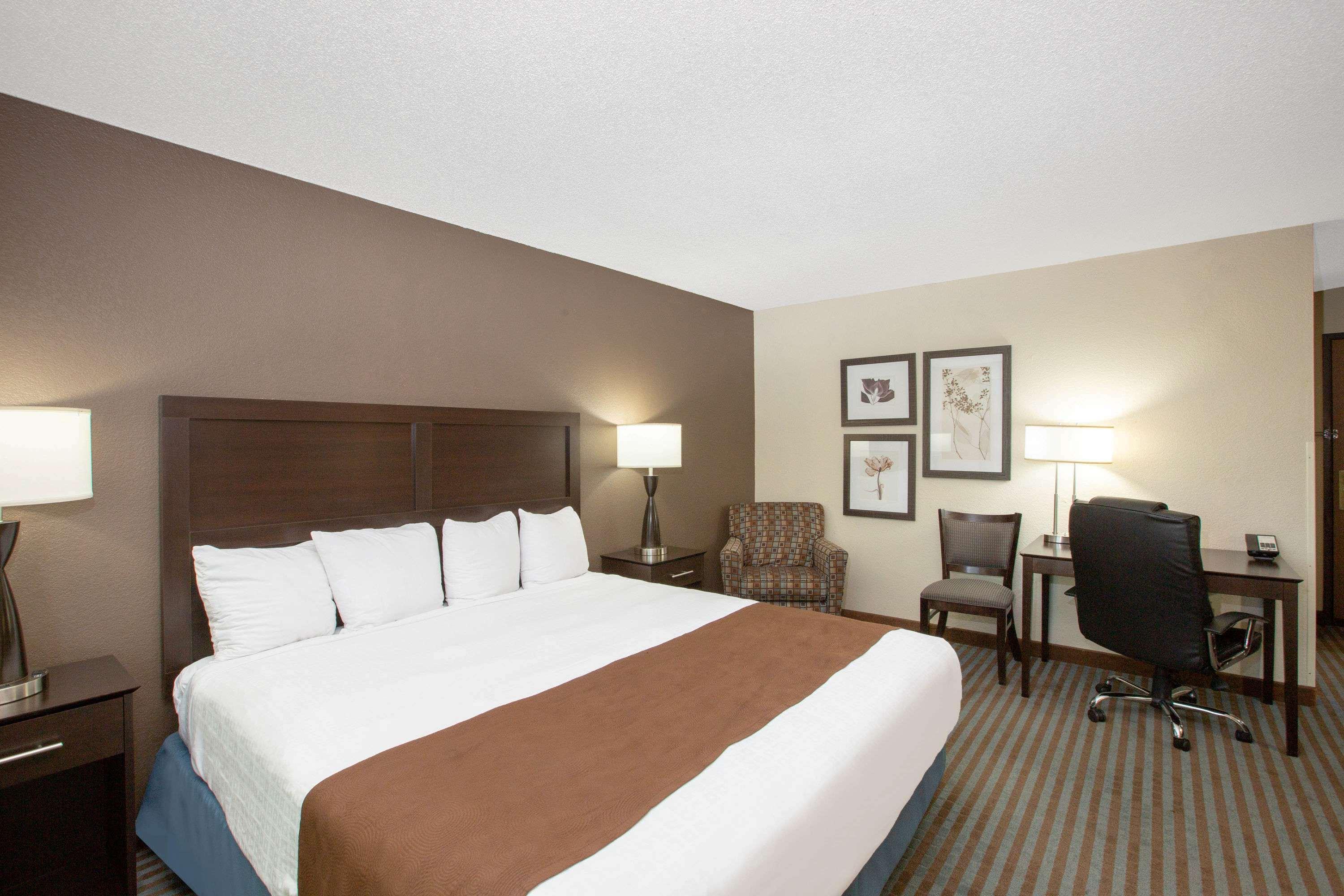 Americinn By Wyndham Lincoln North Exterior photo