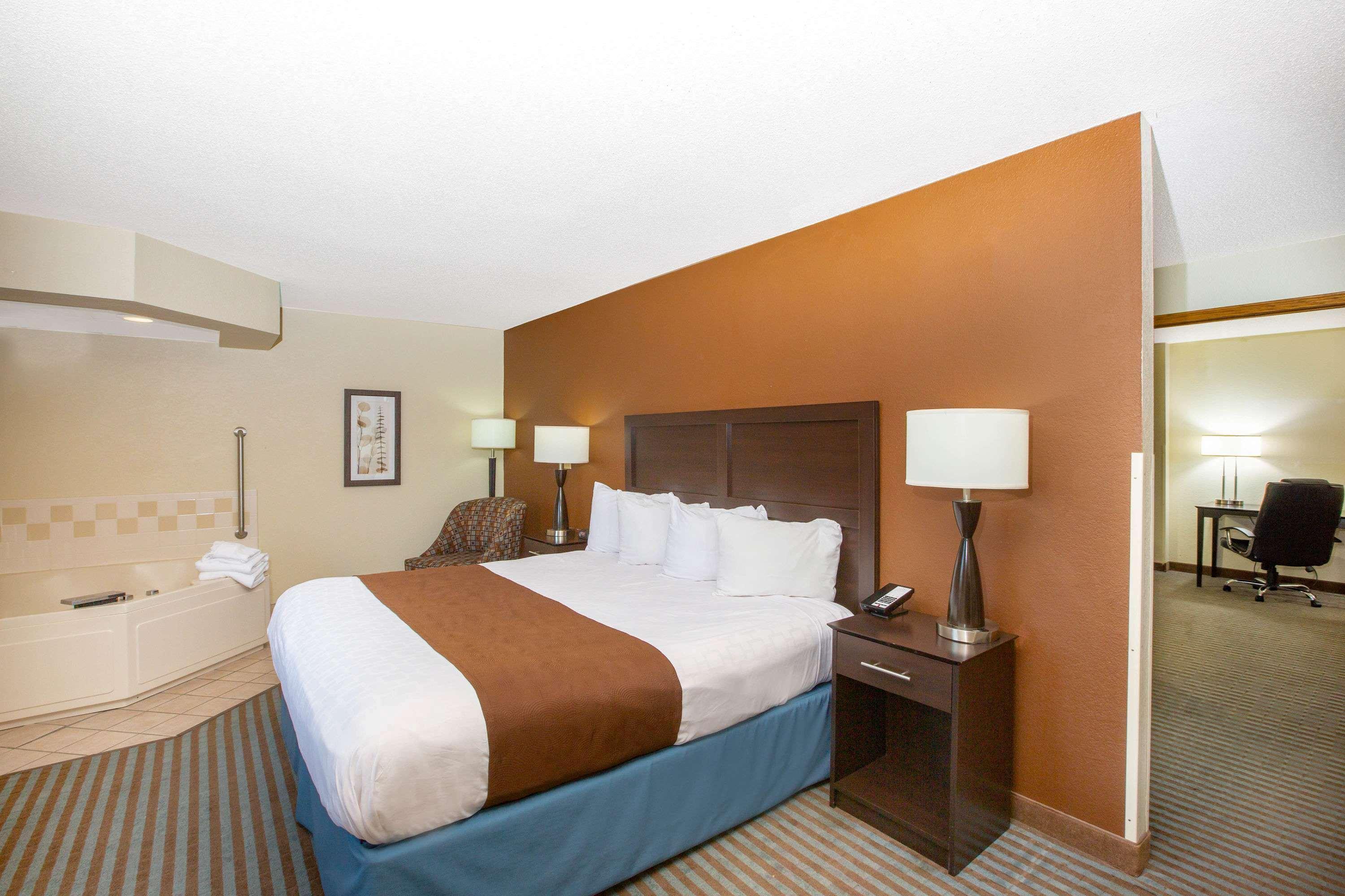 Americinn By Wyndham Lincoln North Exterior photo